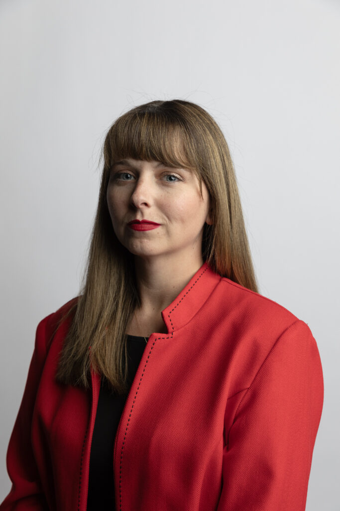 Jenn Dziak headshot